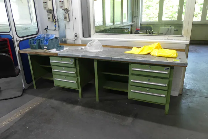 Hoffmann Werkbank Maße in cm ca. 300 x 75 x 85